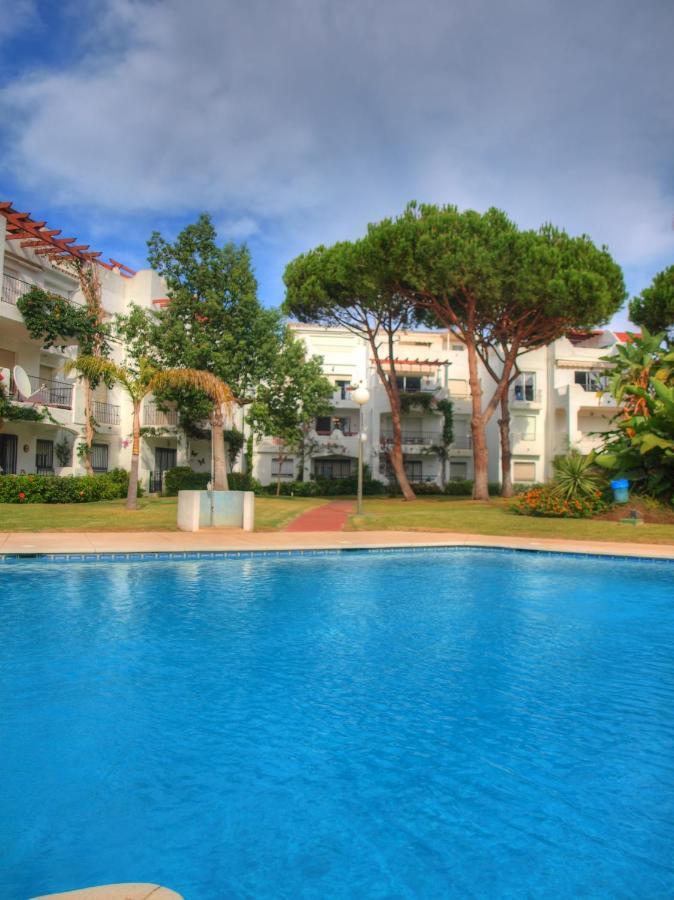 Sun Beach Apartment Estepona Eksteriør billede