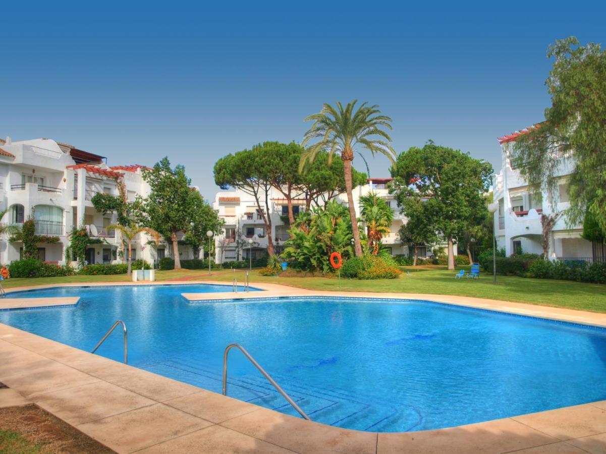 Sun Beach Apartment Estepona Eksteriør billede