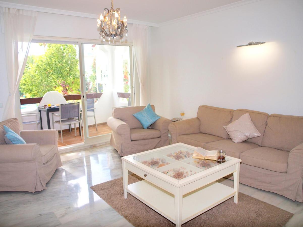 Sun Beach Apartment Estepona Eksteriør billede