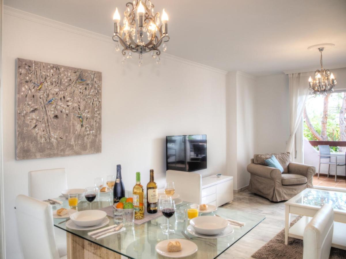 Sun Beach Apartment Estepona Eksteriør billede