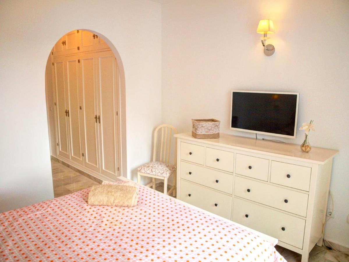Sun Beach Apartment Estepona Eksteriør billede