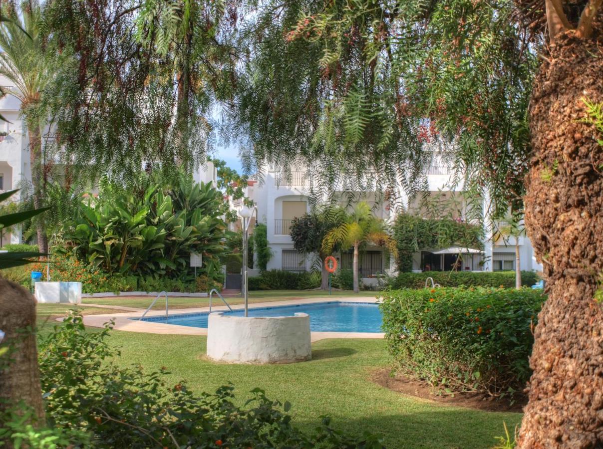 Sun Beach Apartment Estepona Eksteriør billede